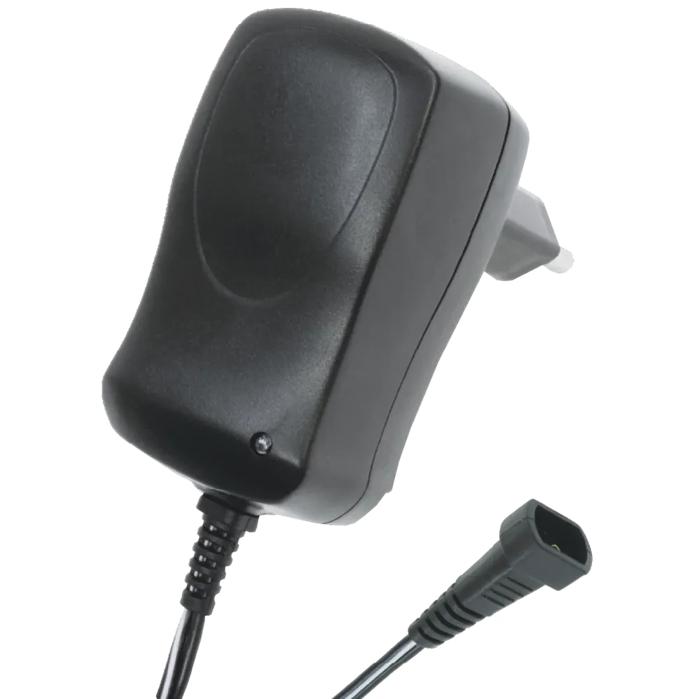 home Adapter, 3-12 V, sa više priključaka - MW MA06N