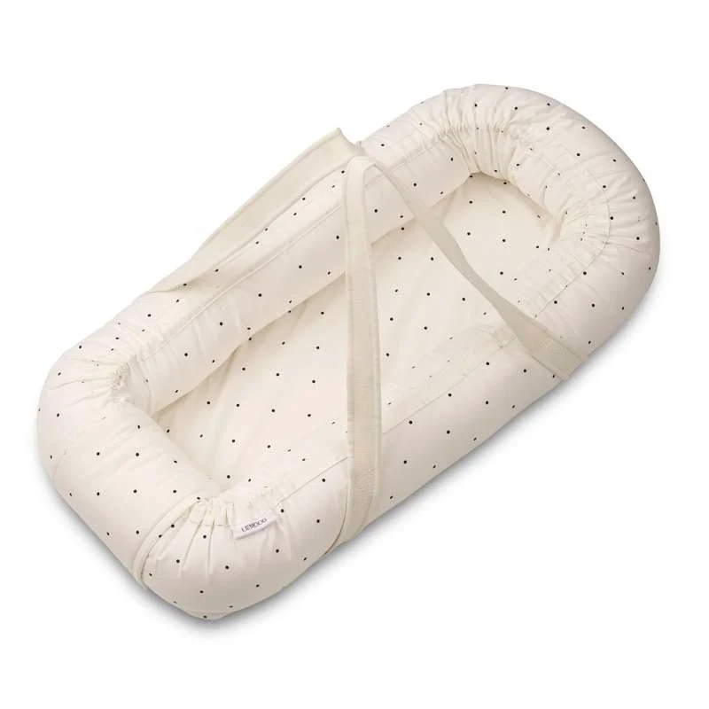 Liewood Gro Babynest/-lift - Classic Dot/Creme De La Creme | Non-Conductive & Removable