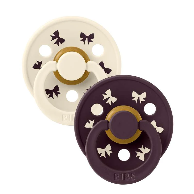 BIBS Rund Colour Sut - 2-Pak - Str. 2 - Naturgummi - Holiday Bow - Ivory/Plum