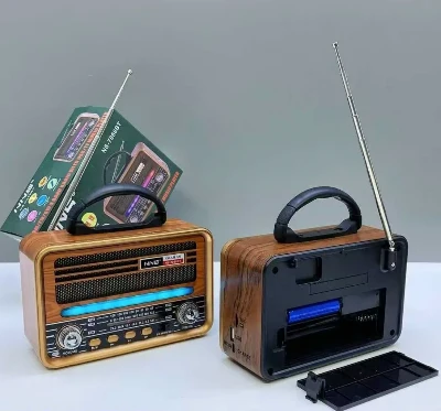 Retro Bluetooth Zvucnik sa Radiom i TWS Funkcijom
