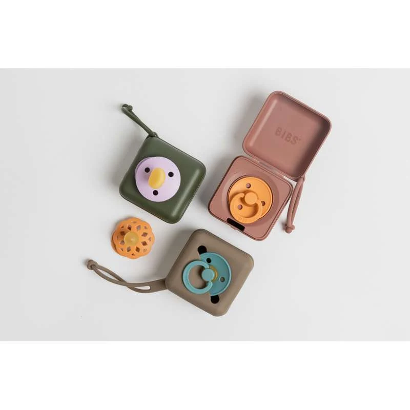 Tvrda ljuska EVA BIBS Accessories Pacifier Case - Silikone - Sutteboks m. Plads til 3 Sutter - Ebony Oak