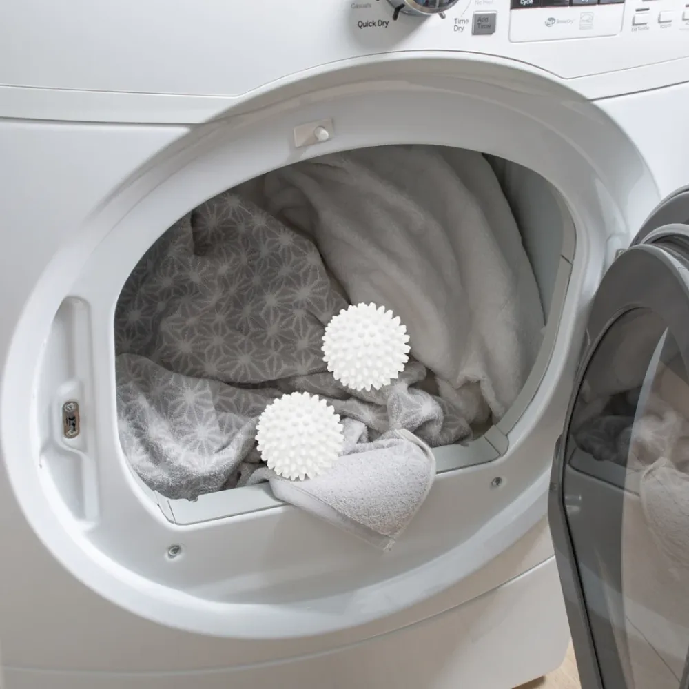N&T 2pk Dryer Balls White
