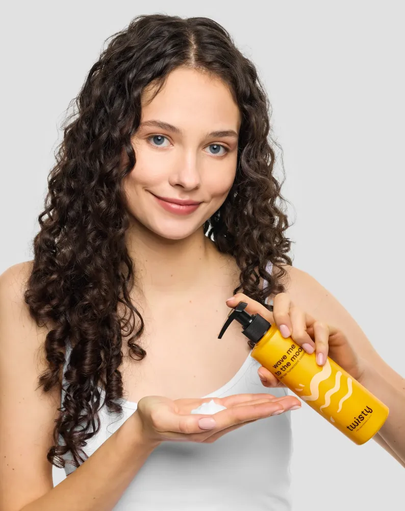 Hidratantni regenerator za kovrčavu kosu s aloe verom, mliječnom kiselinom, pantenolom Twisty