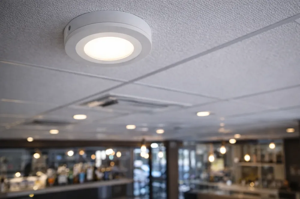 💡 LED downlight ugradbeni 9 W (6 W + 3 W), 640 lm, zakretni – profesionalna rasvjeta
