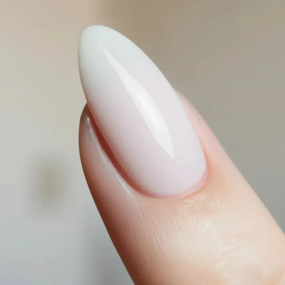 Top Coat Milky bez ljepljivog sloja 12 ml Kodi Professional
