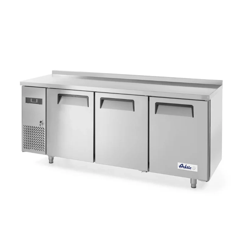 Arktic Kitchen Line hladilni pult s tremi vrati, 390 L, 291 L uporabne prostornine, 230V/270W