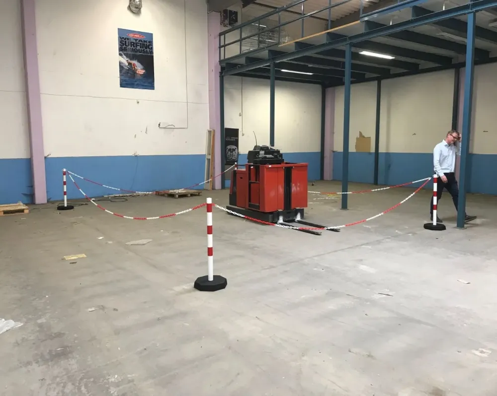 (6 Paket) - Flexibarrier Stupić s lancem - čelik - uključujući 25m plastični lanac (crveno/bijelo