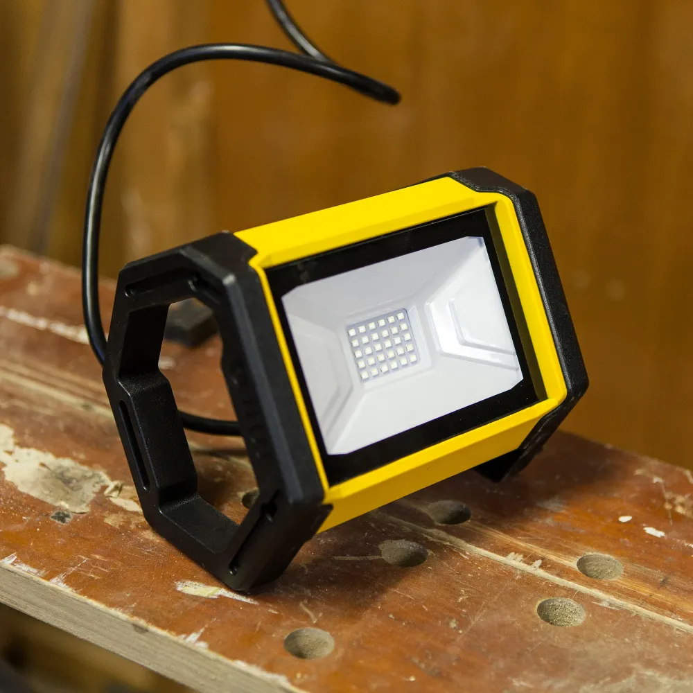 LED radni reflektor EPTA, žuti, 24W, 5000K, IP54
