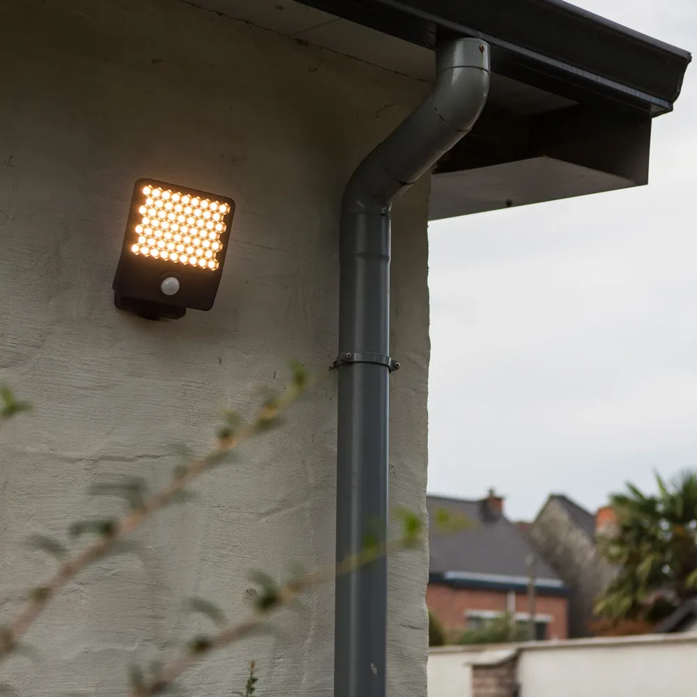 LED reflektor ATLANTIS, senzor pokreta, tamno sivi, 24W, 3000K, IP54