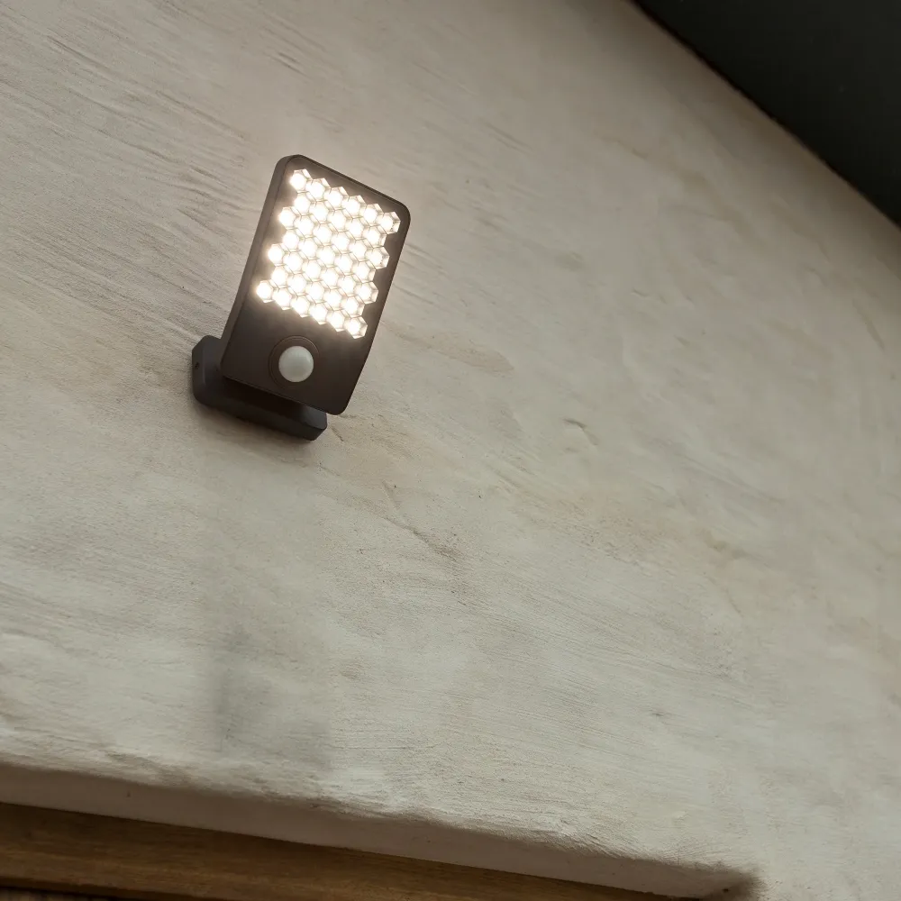 LED reflektor ATLANTIS, senzor pokreta, tamno sivi, 14W, 4000K, IP54