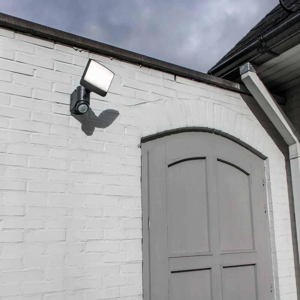 LED reflektor SUNSHINE, senzor pokreta, tamno sivi, 15.4W, 5000K, IP54