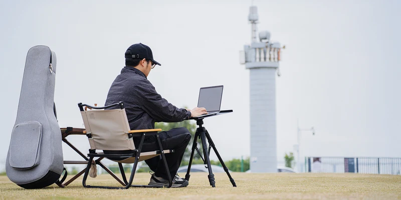 Goocong Tripod Mounting Table 2.0 / laptop stand