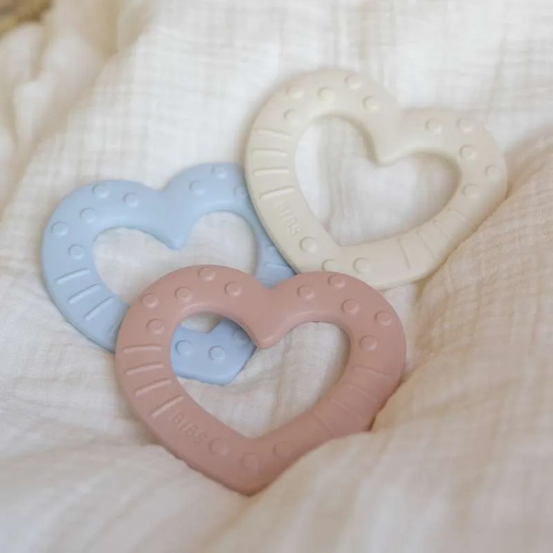 BIBS Igraj - Baby Bitie Ogrlica - Srce - Blush