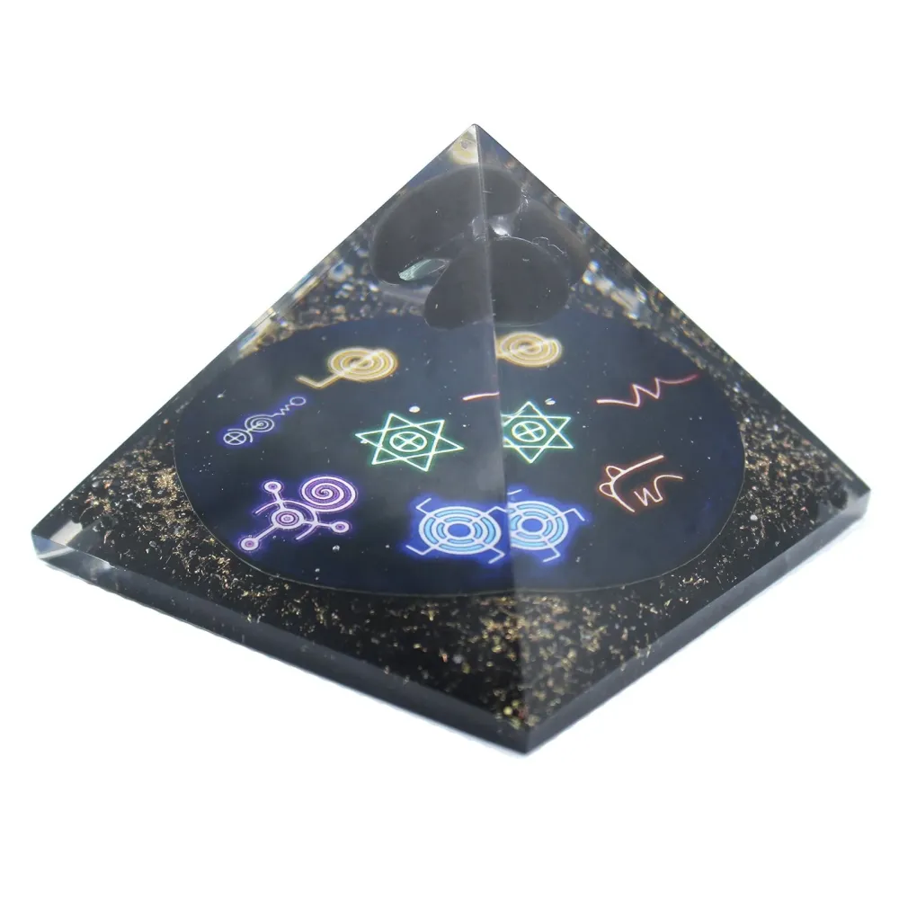 Orgonitna piramida Midnight Reiki 90mm