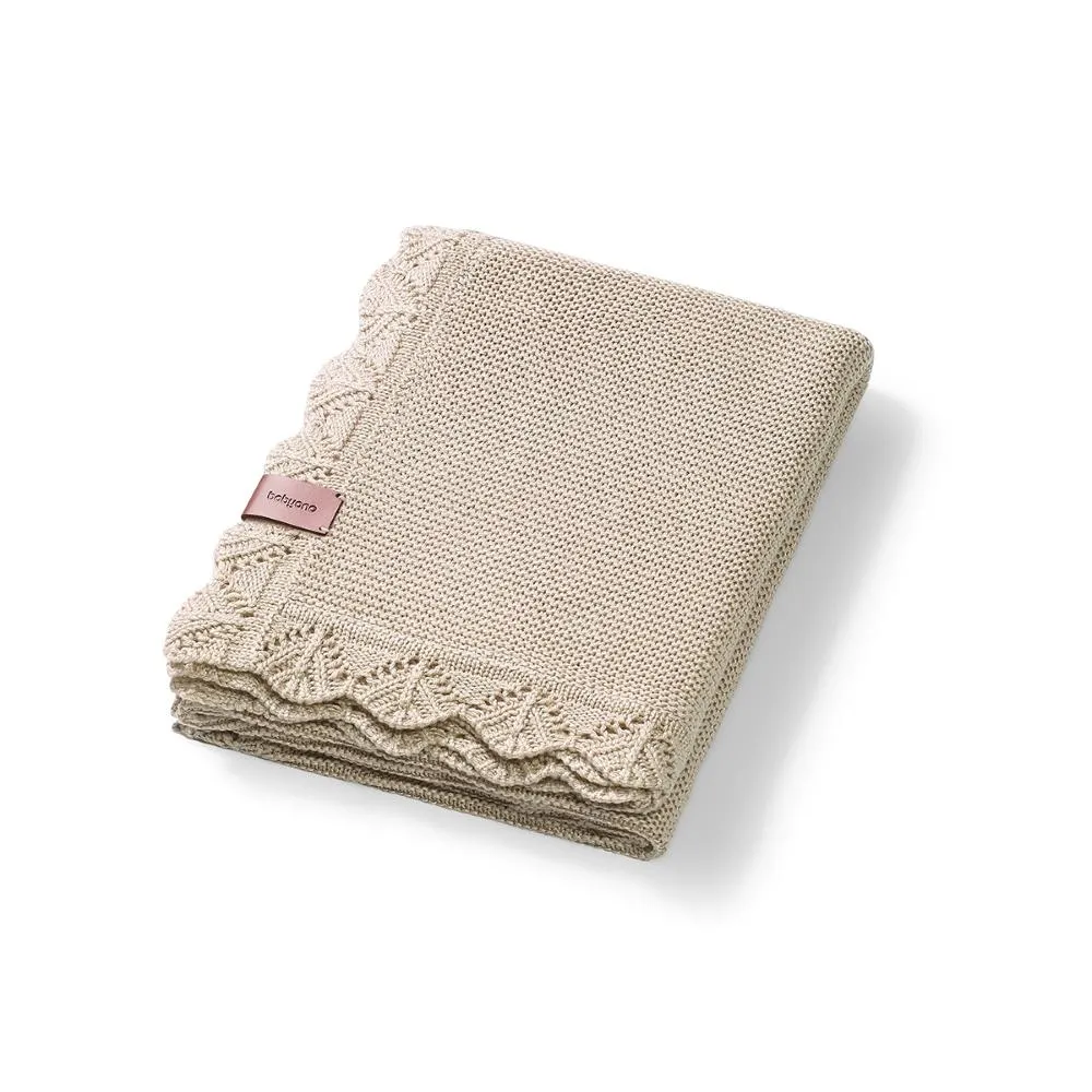 BabyOno Pletena bambus dekica s volanom 75x100 cm, svijetlo bež