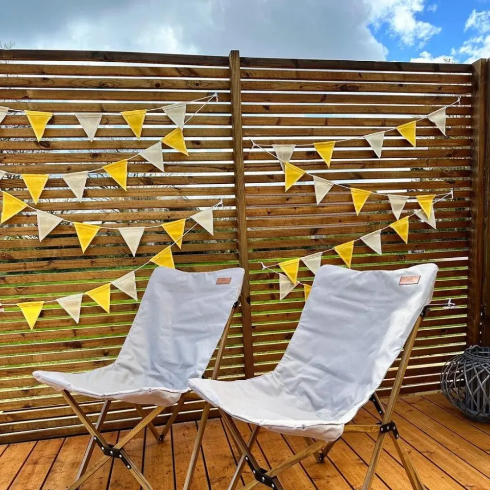 Vijenac od zastavica Amaroq Glamping