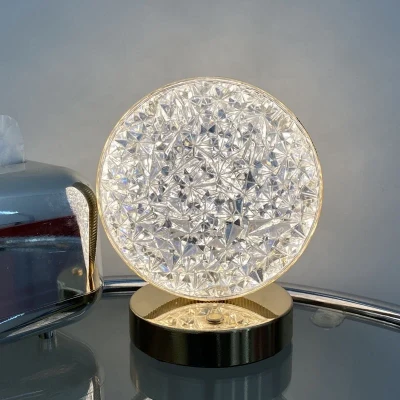 Kristalna Stona Lampa Zlatna Baza LED Dekoracija