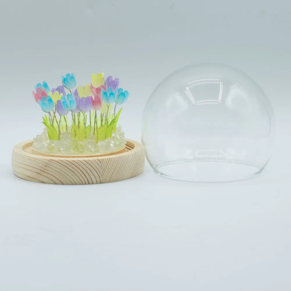 Cvjetni sjaj vrtna kupola – 20 višebojnih tulipana – LED USB