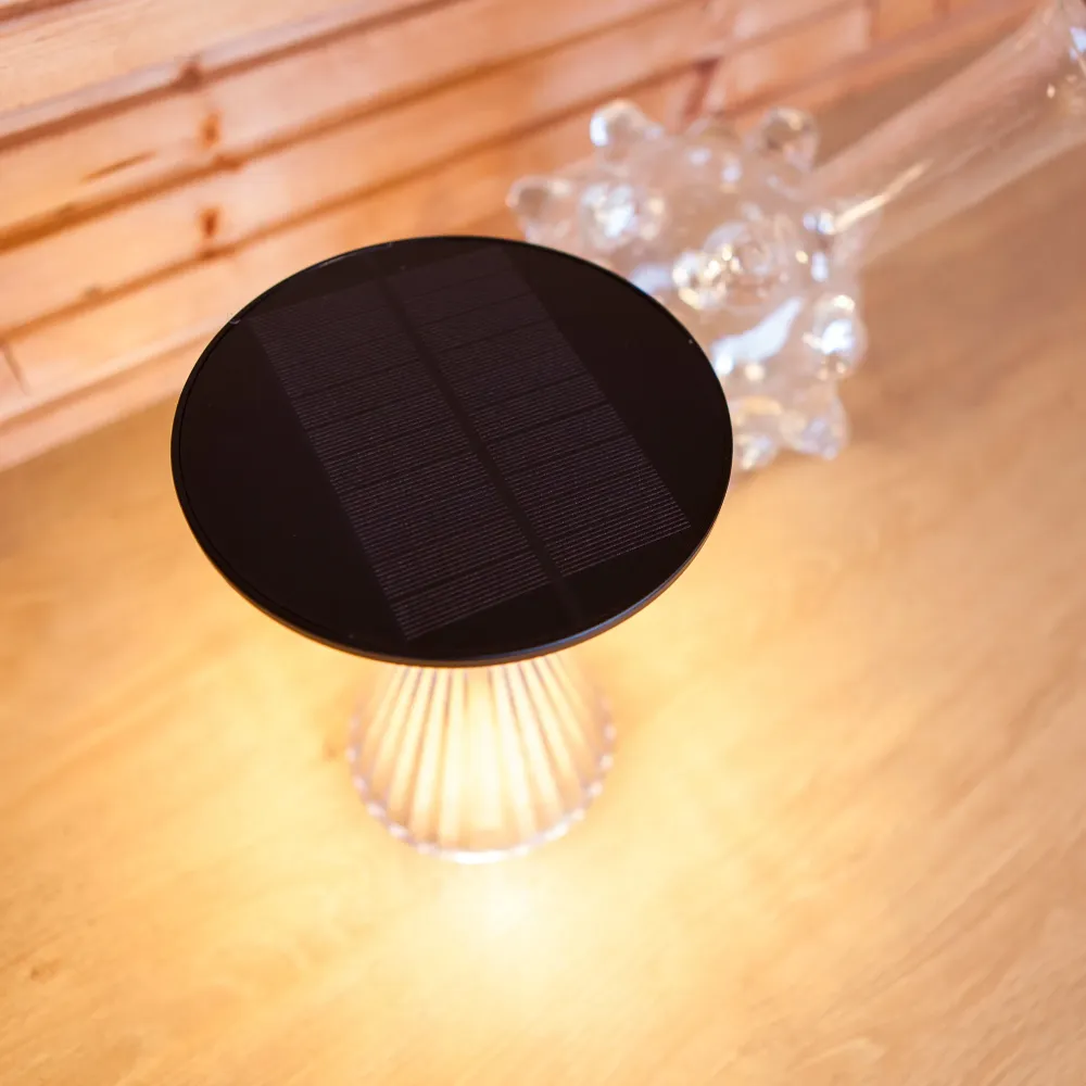 LED solarna stolna lampa MIYI, mat crna, 3.8W, 3000K, IP54