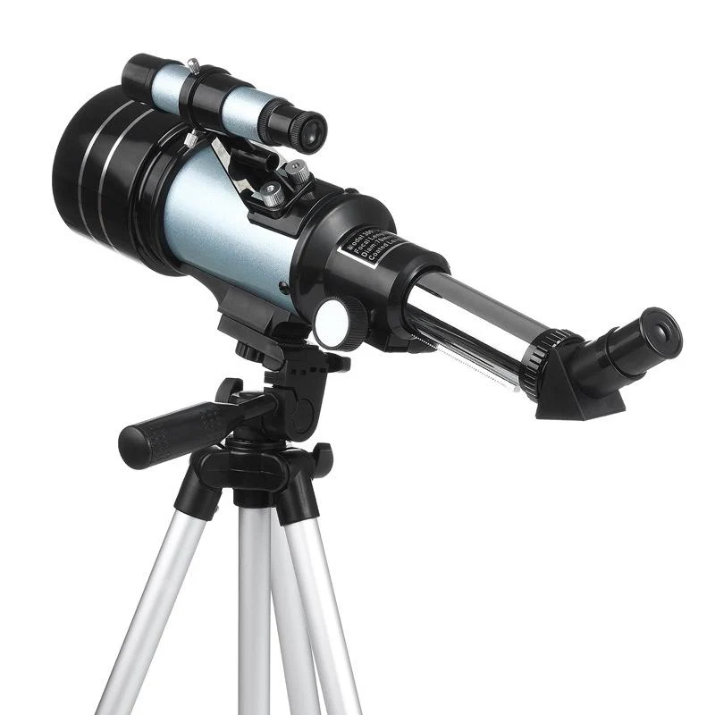 Astronomski teleskop sa stativom za posmatranje neba