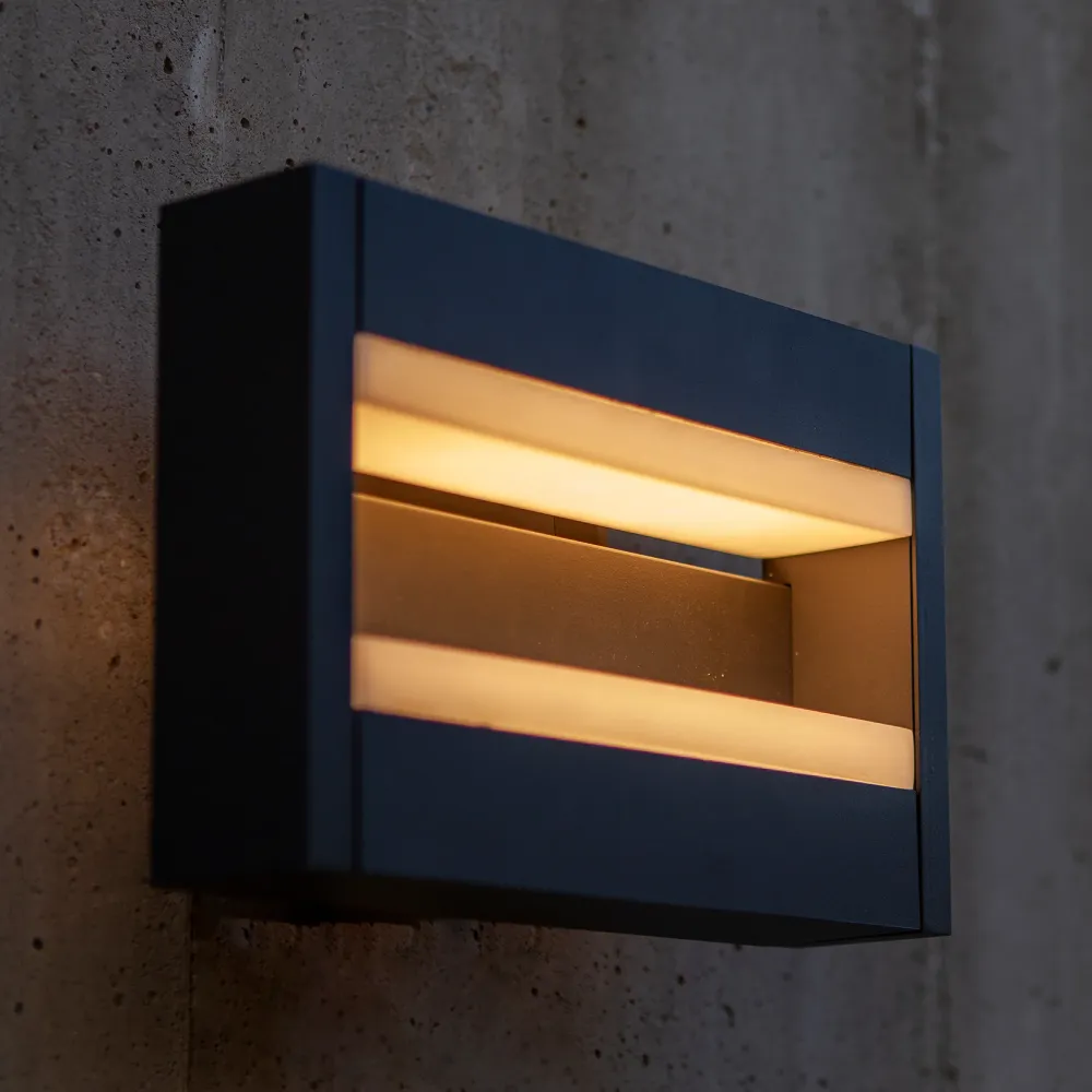 LED zidna svjetiljka CONROY, tamno siva, 13.5W, 3000K, IP44