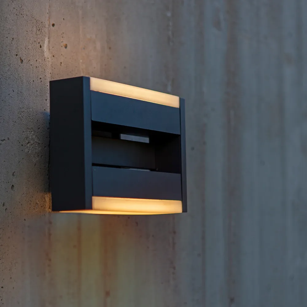 LED zidna svjetiljka CONROY, tamno siva, 13.5W, 3000K, IP44