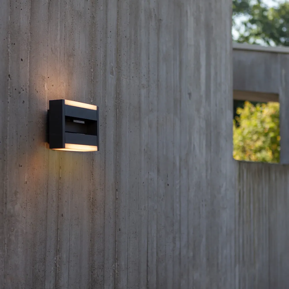 LED zidna svjetiljka CONROY, tamno siva, 13.5W, 3000K, IP44