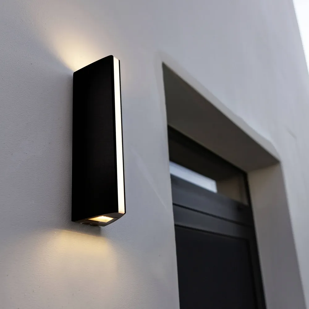 LED zidna svjetiljka LEO, mat crna, 14.5W, 3000K, IP54