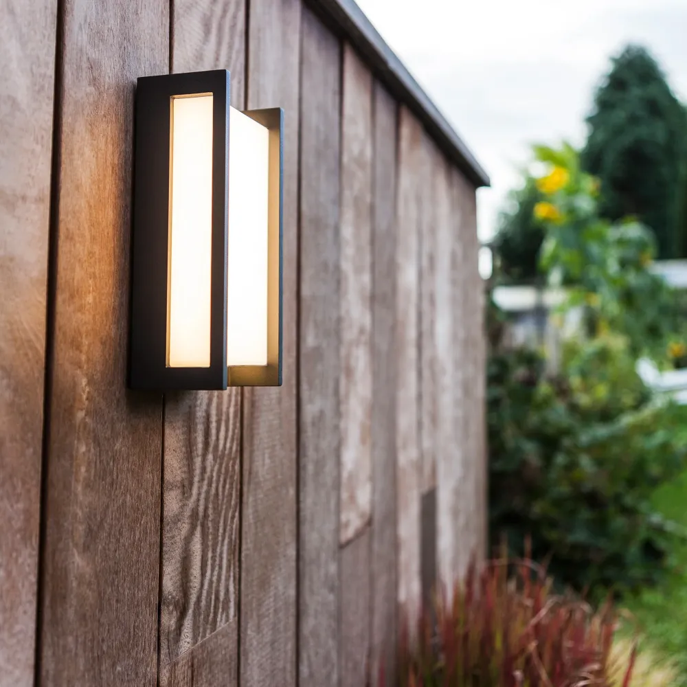 LED zidna svjetiljka QUBO, tamno siva, 15W, 3000K, IP54