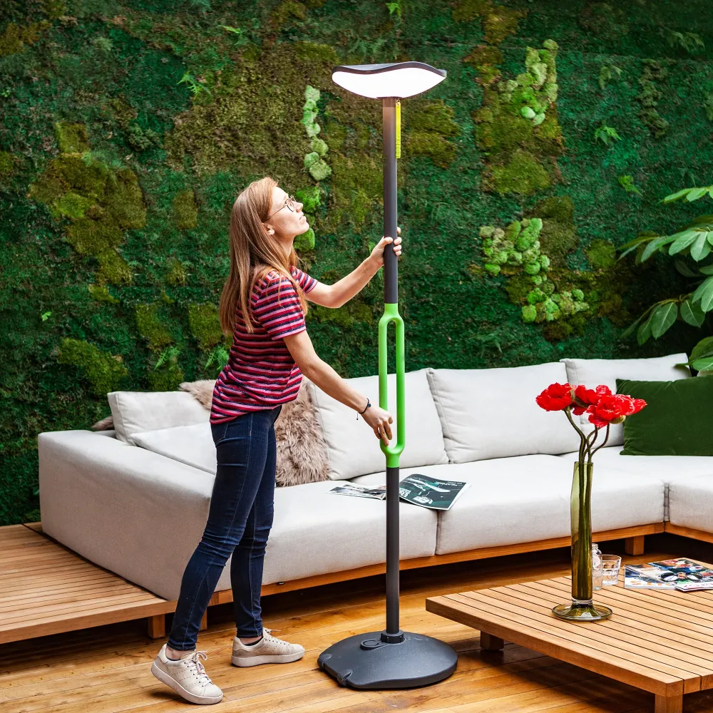 LED solarna vrtna svjetiljka POPPY, tamno siva, 8W, 3000K, IP54, 1900mm