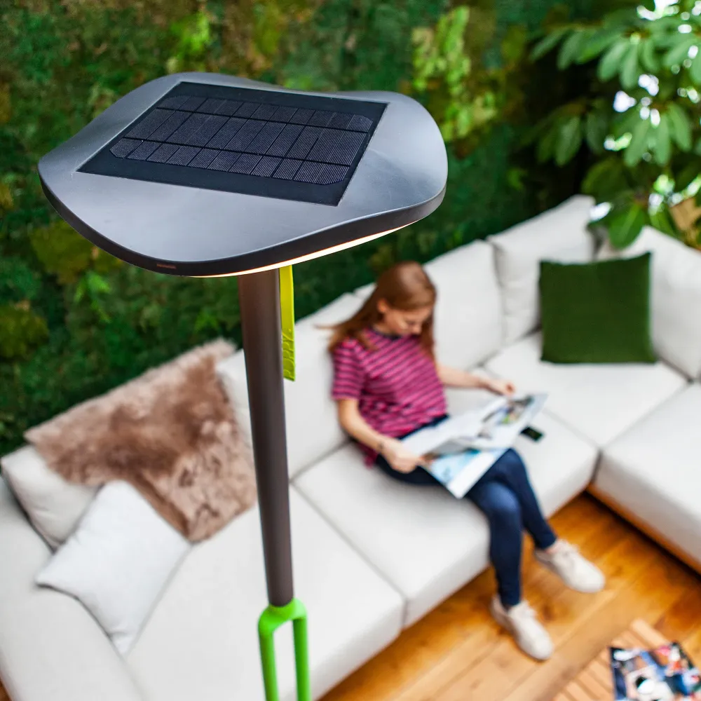 LED solarna vrtna svjetiljka POPPY, tamno siva, 8W, 3000K, IP54, 1900mm