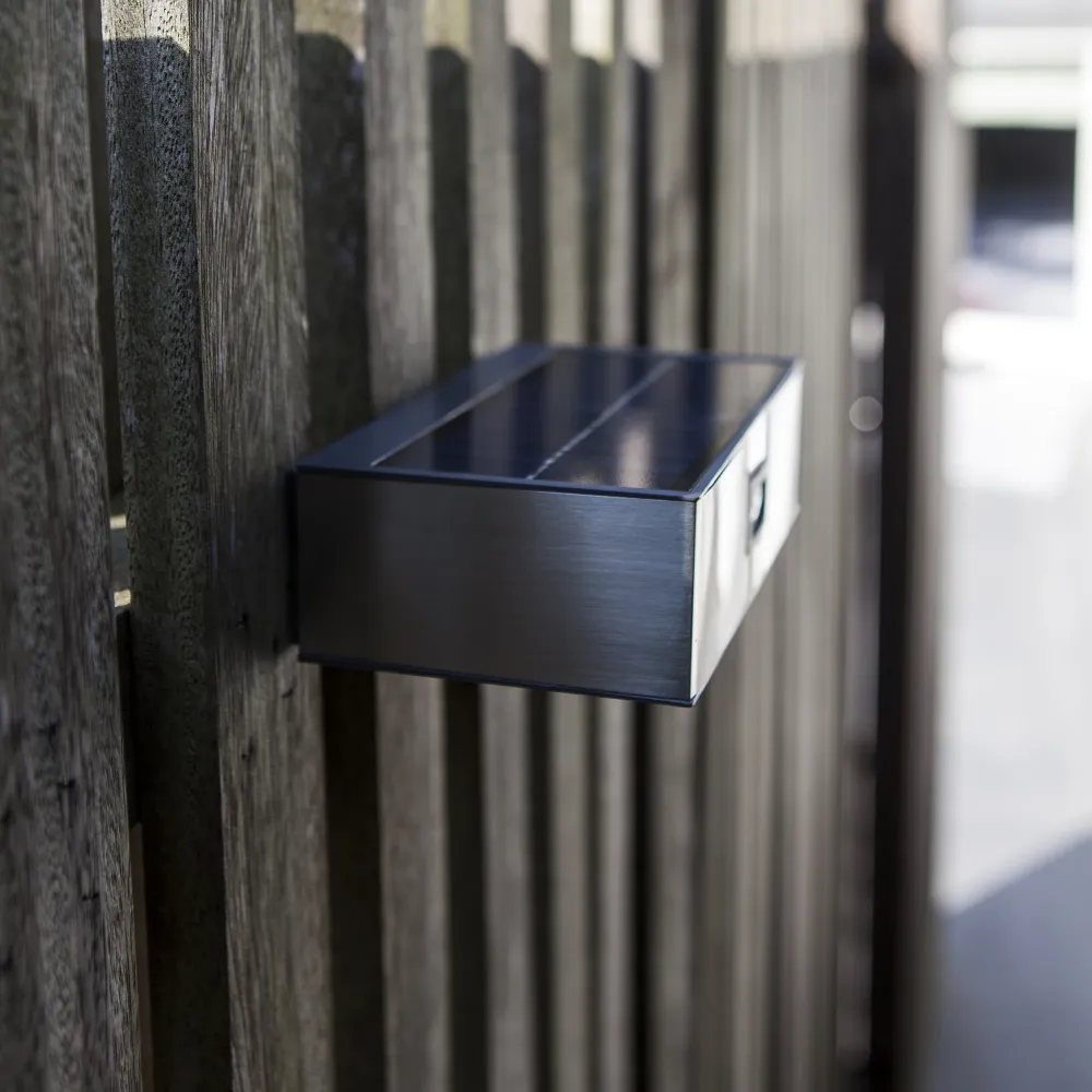LED solarna zidna svjetiljka BRICK, senzor pokreta, nehrđajući čelik, 2W, 4000K, IP44