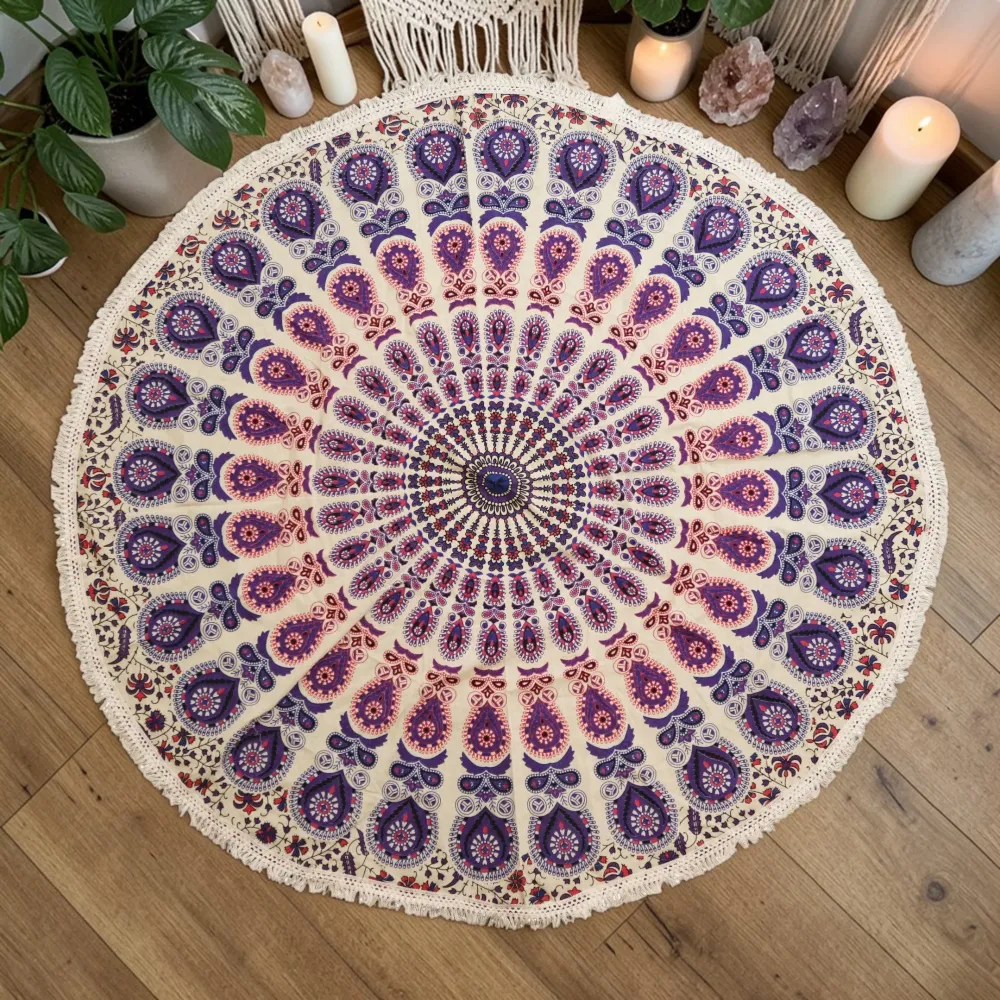 Mala Mandala Okrogla Pamučna Umjetnost (130 cm) – Paunove Ljubičaste Boje